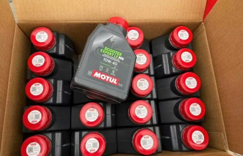 Hải quan phát hiện 16.000 hộp dầu nhớt giả nhãn hiệu MOTUL